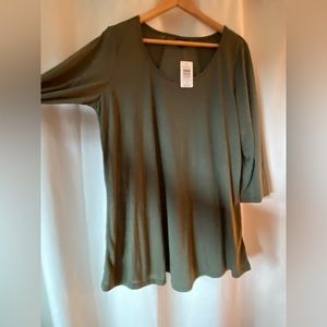 NWT knit shirt w/ back panel